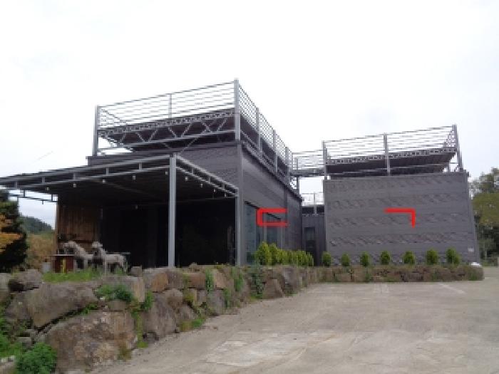 소재지 1.(유수암리 1473) 및 제시외 건물 `ㄱ`,`ㄷ` 전경