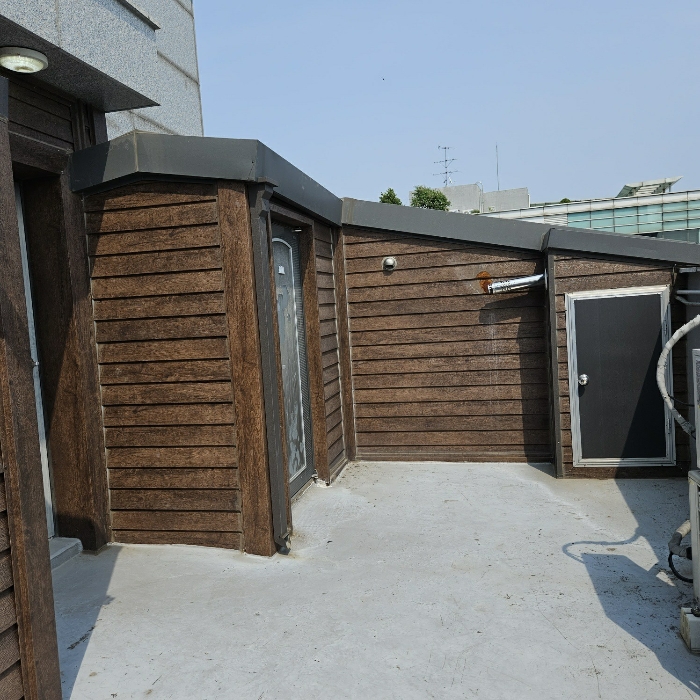 본건 옥상 제시외 건물(창고등)