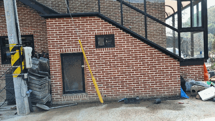 제시외건물 ㄱ)