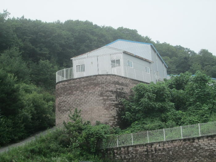 기호(2) 건물
(남동측에서 촬영)