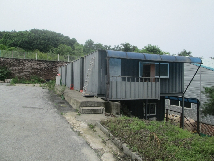 제시외건물㉢㉣
(남서측에서 촬영)