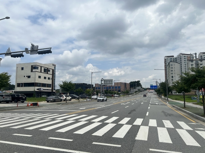 주위환경(남서측에서 촬영)
