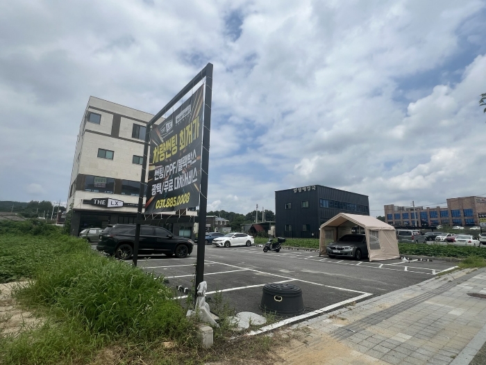 본건(남측에서 촬영)