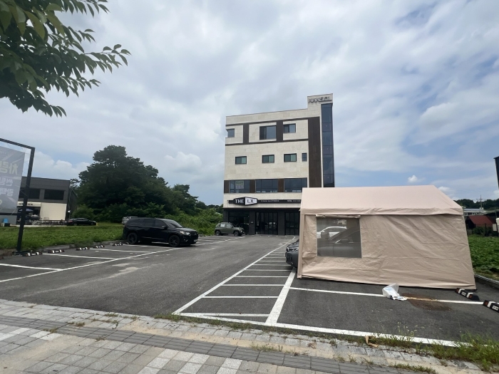 본건(남동측에서 촬영)