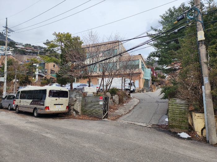 대상물건 주변 전경(서측에서 촬영)