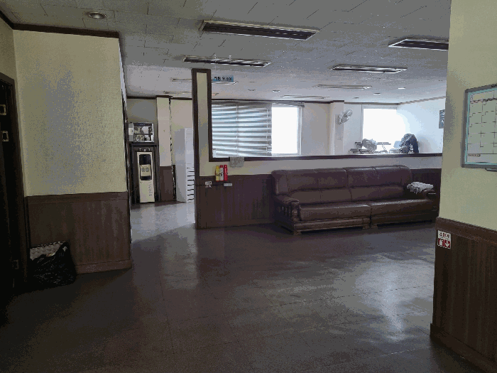 일련번호4)건물 2층내부