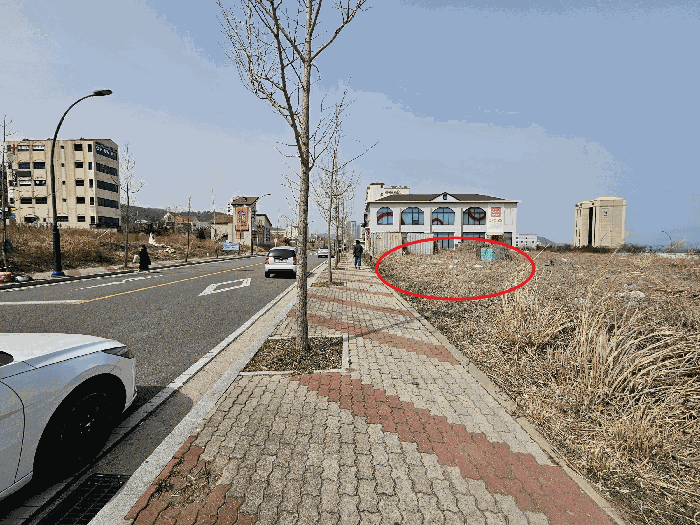 본건 (남측에서 촬영)