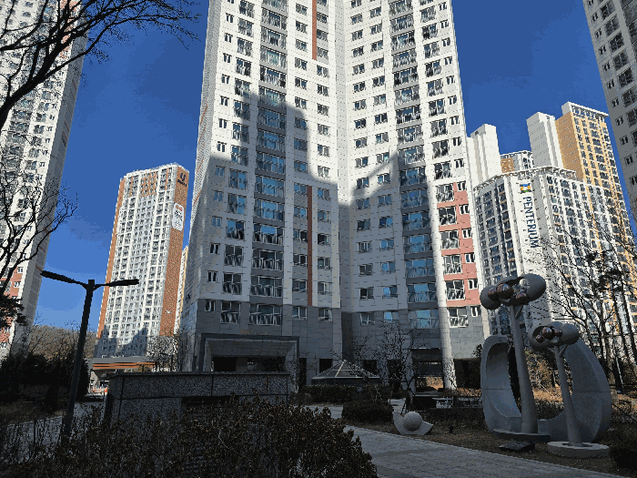 본건 전경
(근거리)