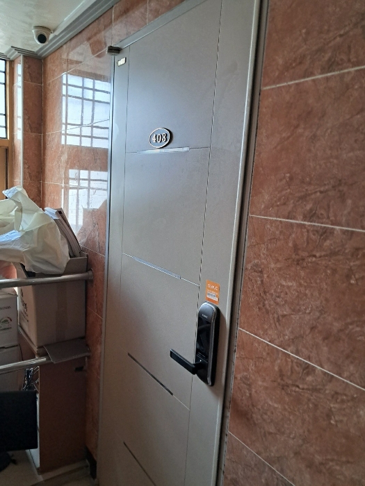 그린엠빌딩 4층 403호 출입구