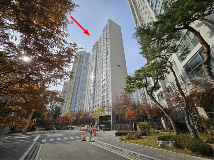 본건이 속한 건물의 전경