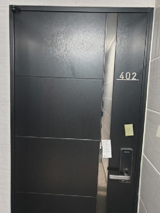 402호