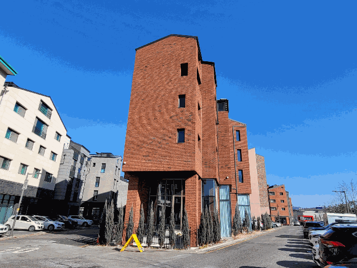 본건 전경(서측