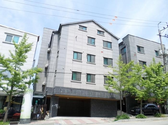 이 사건 토지 및 건물