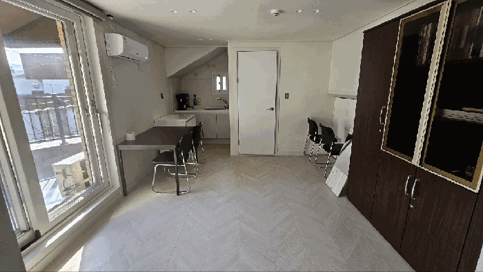 제시외 ㄴ) 내부