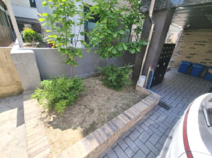 제시외 화단 모습