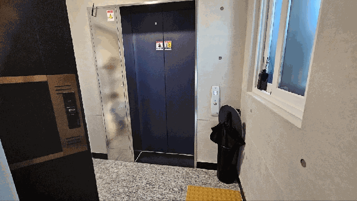 일련번호 2) 4층 승강기실