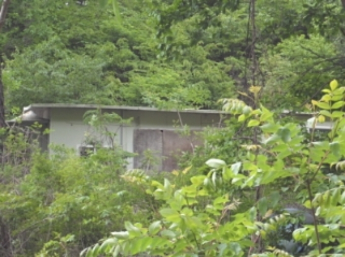 구천리 산102 제시외 창고 전경