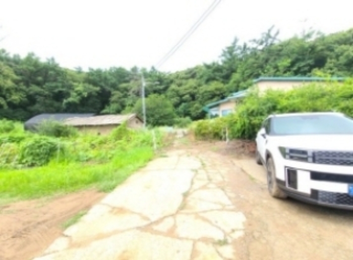 목록 1, 4 대지 및 주택 등 전경  