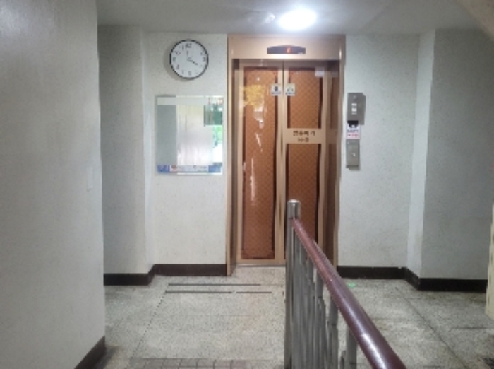 엘리베이터 홀