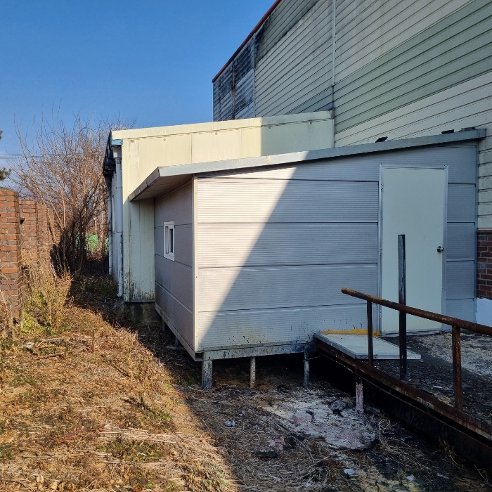 제시외 건물 ㄹ)