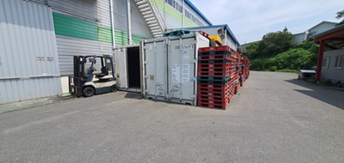 제시외 건물 - 냉장 컨테이너 2동(임차인의 소유)