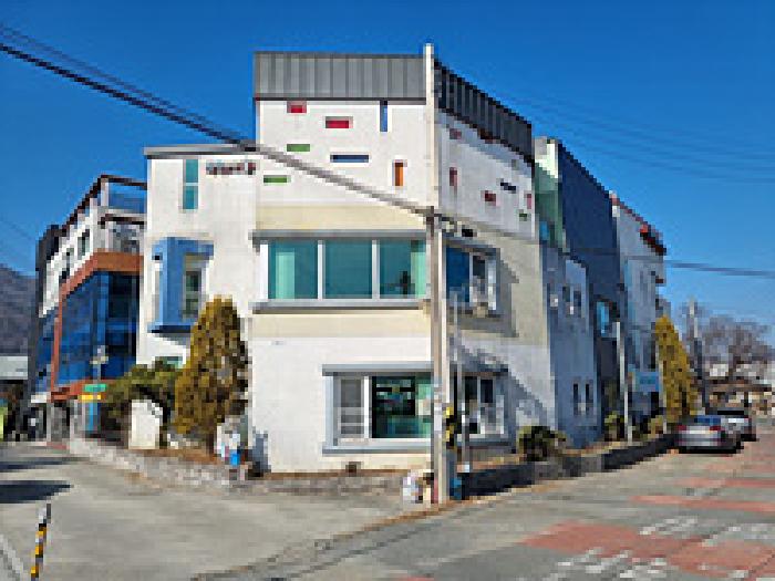 본건2 제시건물(가) 및 본건3.4 토지 전경