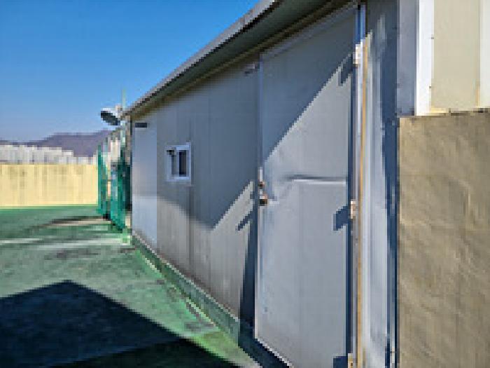 본건2 제시건물(가) 옥상소재 제시외 가건물(ㄱ)