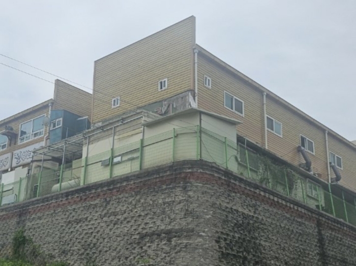 제시외건물②,③