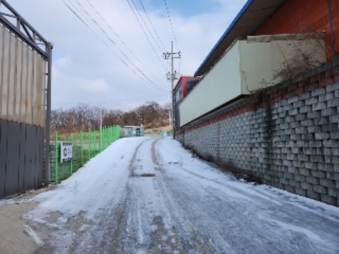 목록 3. 토지(공장 진입로)