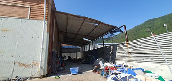 기호2 제시 건물 옆 제시외 (ㄴ)가추 창고