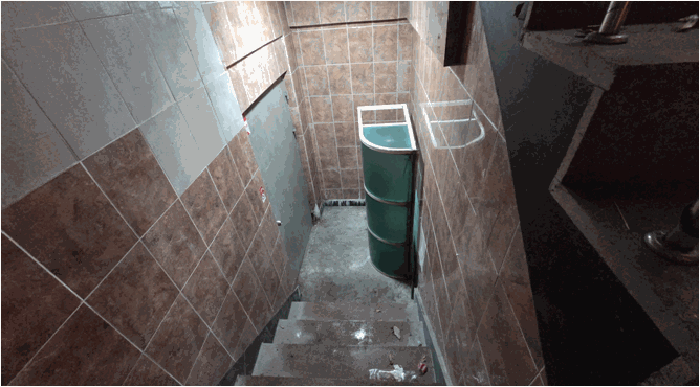 지하1층 출입구 전경