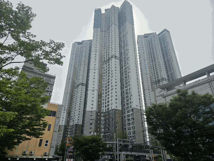 본건 건물 전경