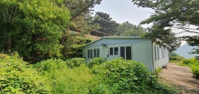 기호3 토지 및 기호4 제시 건물 전경