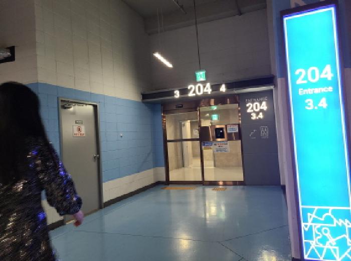 지하1층 공동출입구