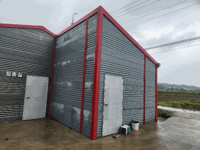 본건 제시외건물 ㉠