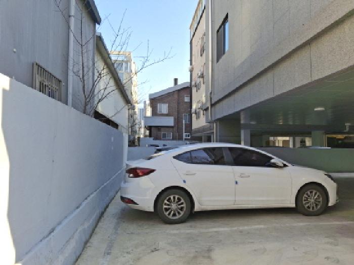 건물 뒷쪽 모습