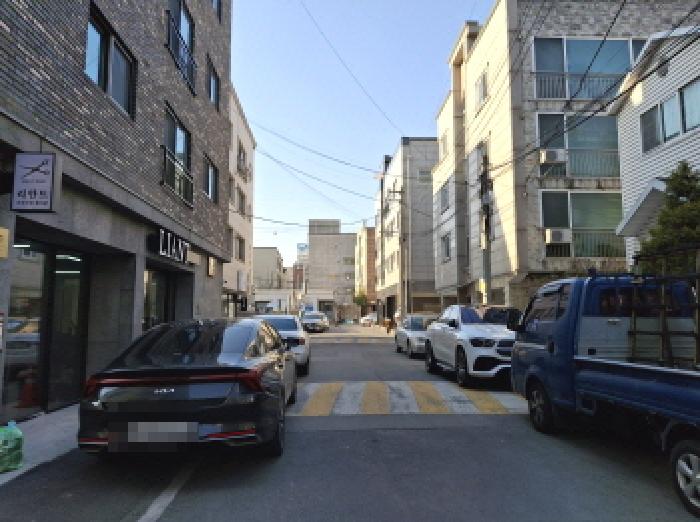 주변 도로 모습2