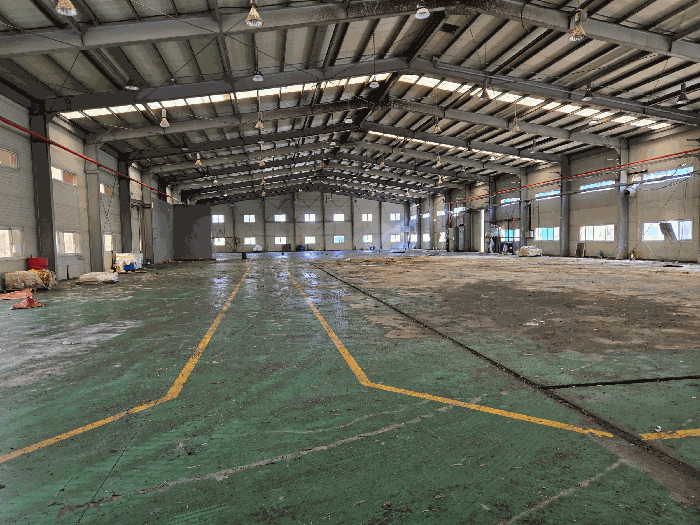 기호2-1 공장 내부 -- 남측에서 북측을 향해 촬영