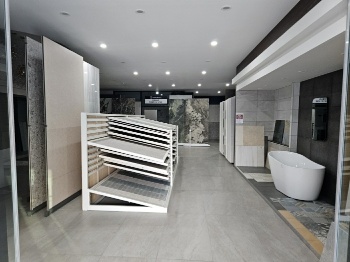 본건 지상 1층 내부 전경