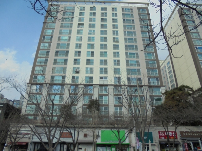 남동측 → 북서측