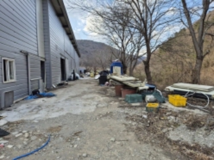 목록 3 건물 내부 및 주변