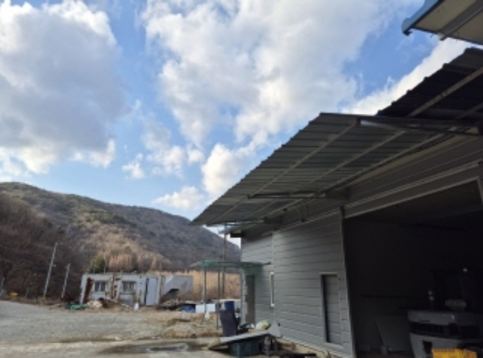 목록 3 제시외 철골구조 강판지붕 차양시설