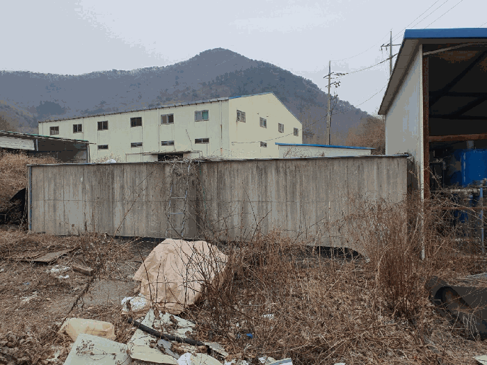 【 제시 외 구축물 ㉩ 】