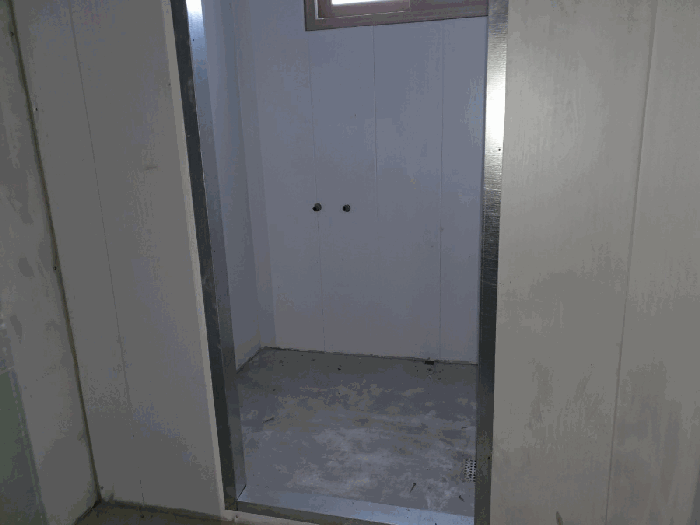 【 제시 외 건물 ㉢ 】