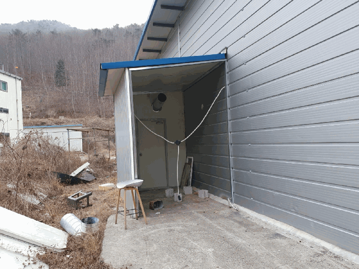 【 제시 외 건물 ㉣ 】