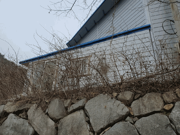 【 제시 외 건물 ㉢ 】