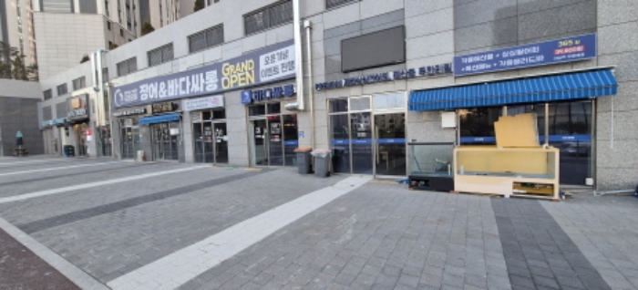 * 목록3.10.11.12.20.21.23.(지1층 14호,12호,15호,17호,13호,16호,11호) 건물 전경