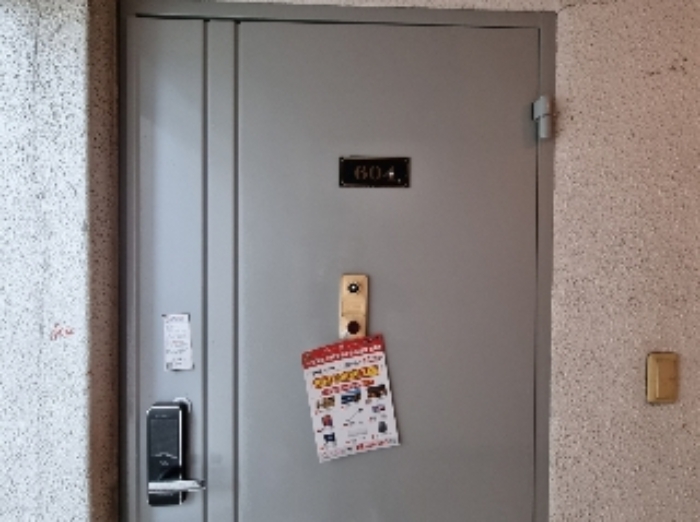 목록 3. 건물 6층 604호 출입문