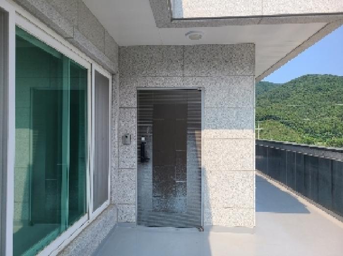 본 건 2층