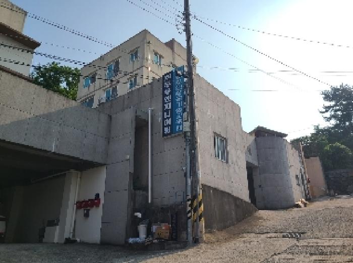 본 건 전경